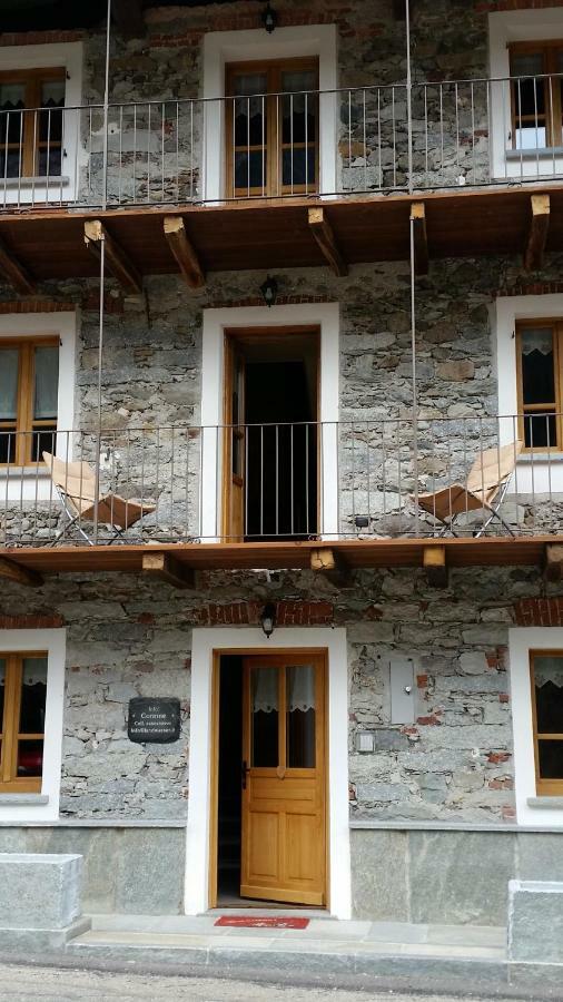 Ospitalita Rurale Familiare Land Wasser Bed & Breakfast Varallo Exterior photo